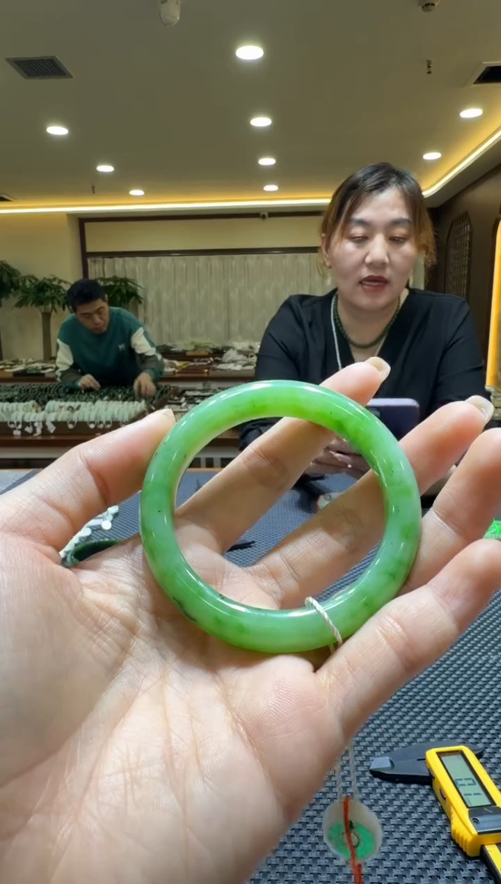 颈饰未镶嵌和田玉手镯53