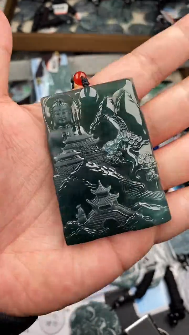 【闪购商品】翡翠颈饰未镶嵌  天然翡翠，一物一图