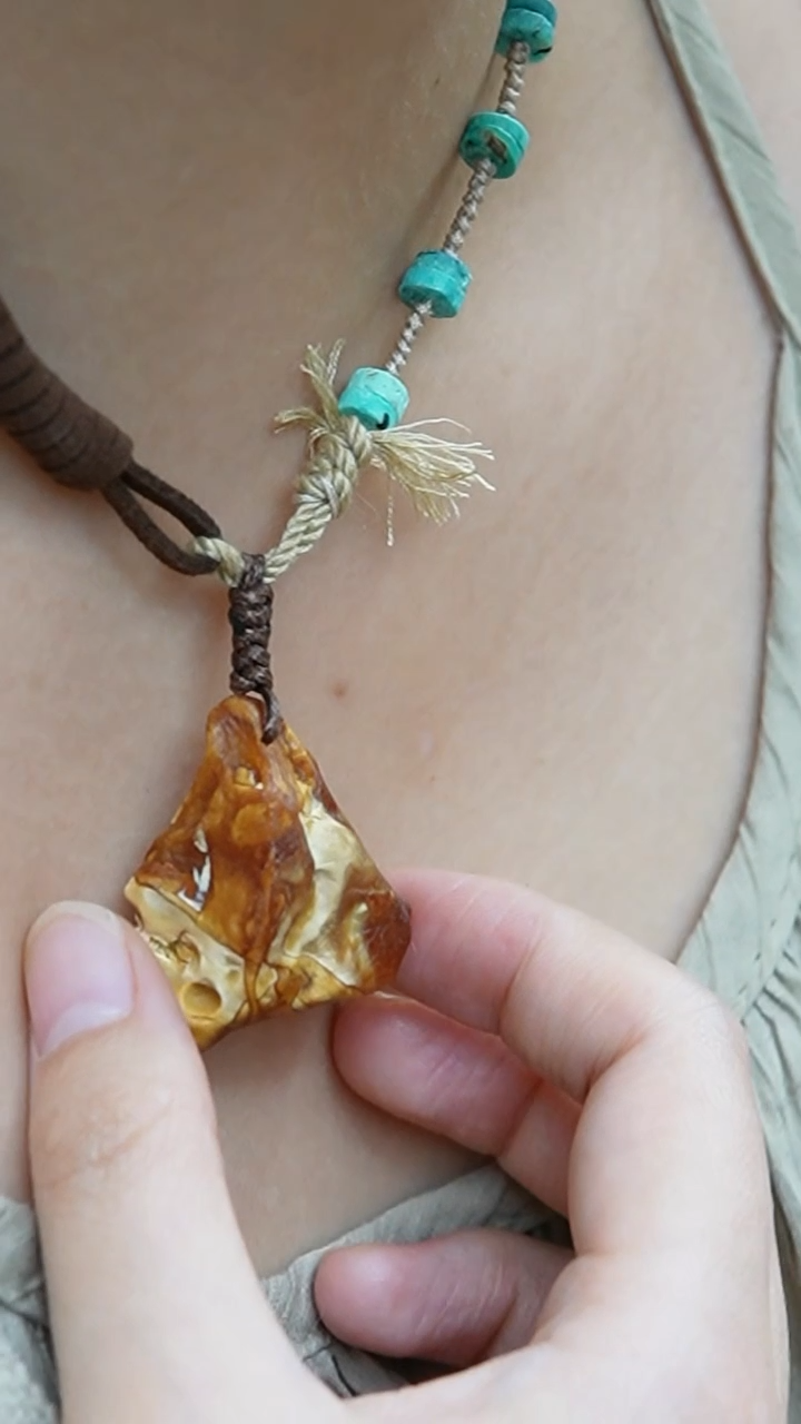 【闪购商品】琥珀裸石未镶嵌原石