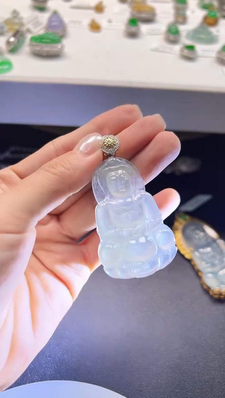 颈饰18K金镶嵌翡翠KLF1122-033