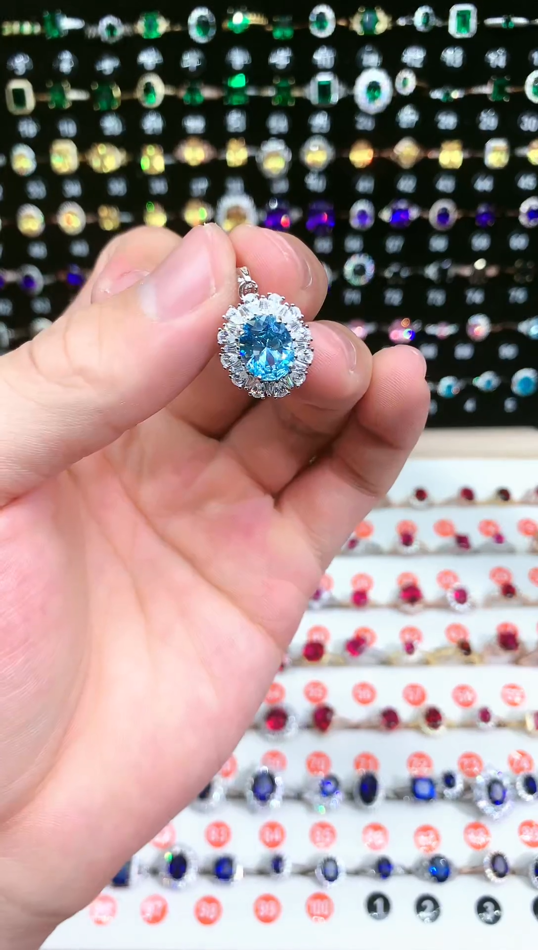 【闪购商品】海蓝宝石吊坠(赠链)银S925镶嵌111111