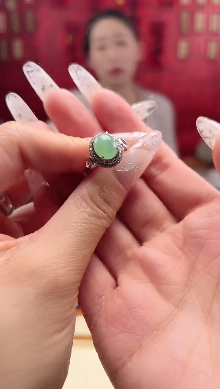 【闪购商品】翡翠戒指18K金镶嵌戒指