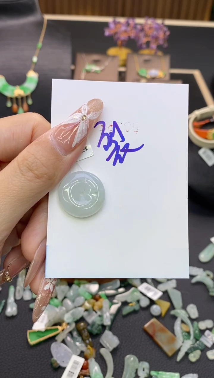 【闪购商品】翡翠颈饰未镶嵌净货16242