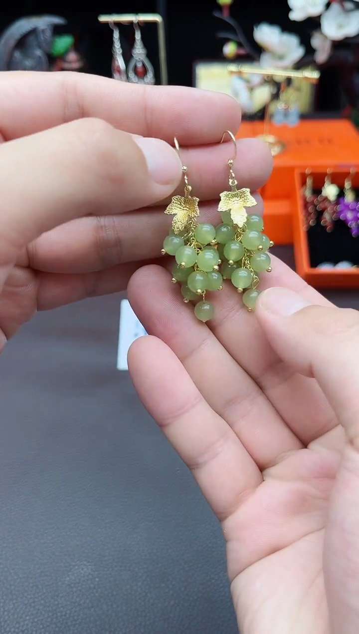 东陵石银S925镶嵌耳饰229000