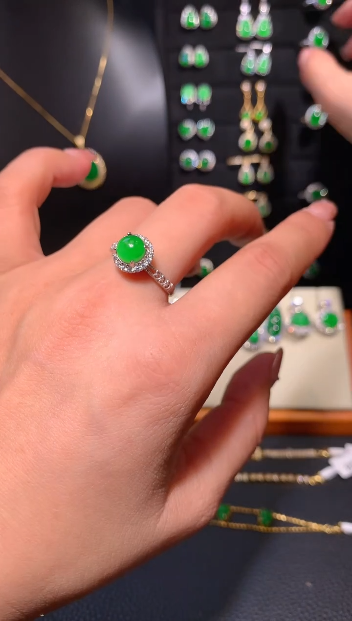 【闪购商品】翡翠戒指银S925镶嵌戒指