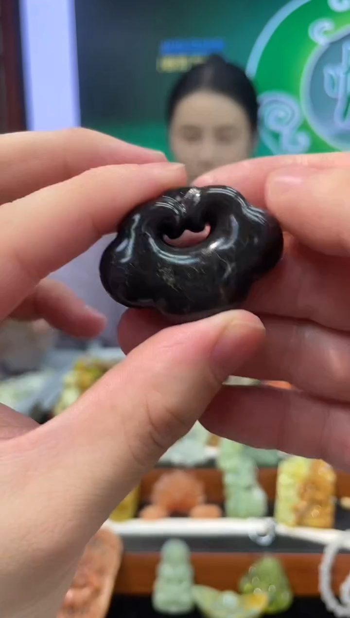 【闪购商品】岫玉吊坠未镶嵌·