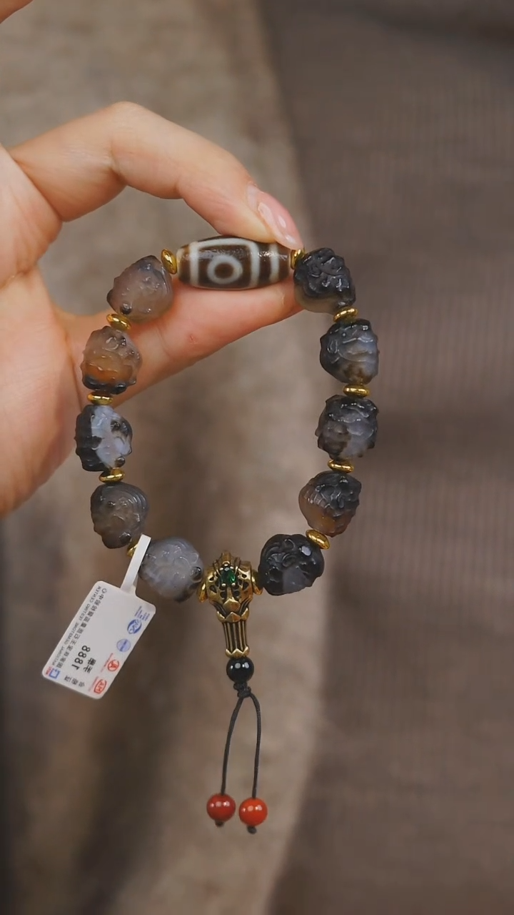 【闪购商品】玛瑙/玉髓手串未镶嵌多样性发其一