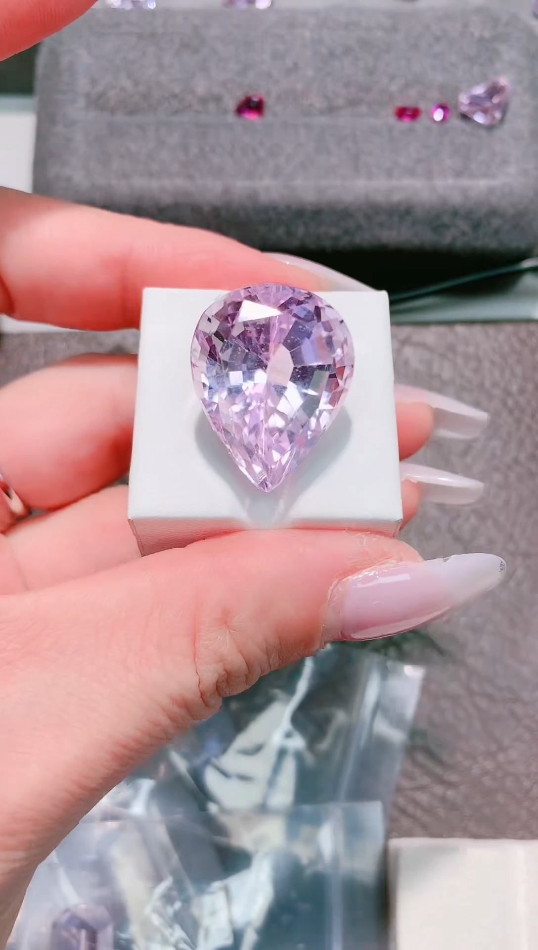 未镶嵌锂辉石裸石44.06ct