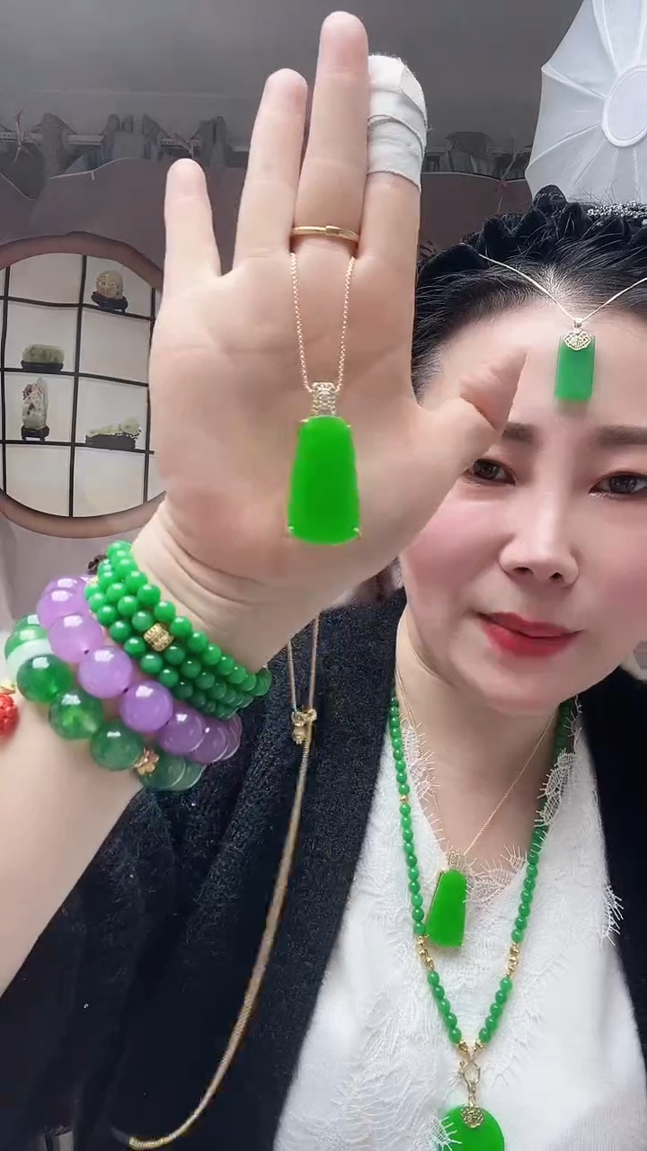 【闪购商品】翡翠颈饰14K金镶嵌26号