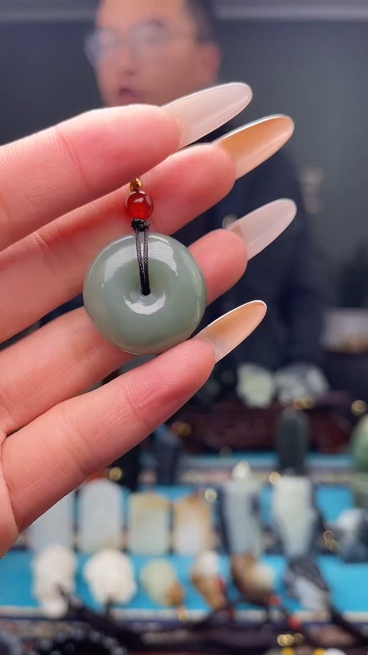 未镶嵌和田玉挂件1