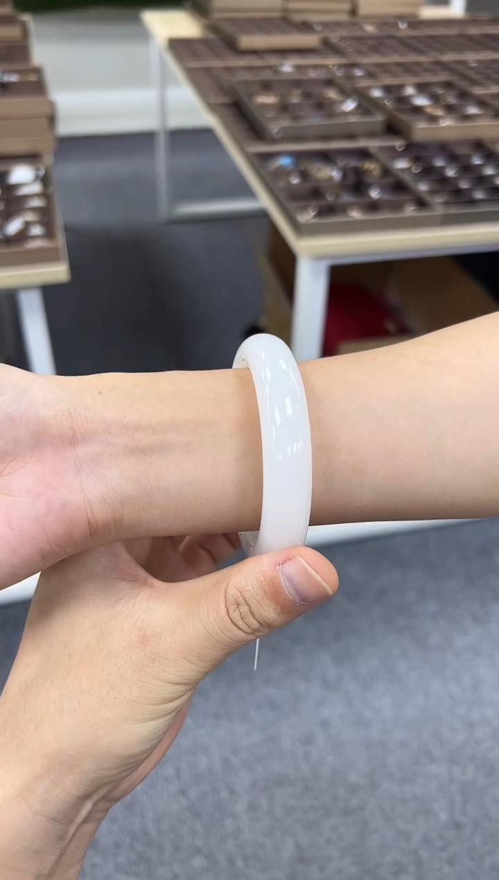 未镶嵌手镯和田玉57-58  413