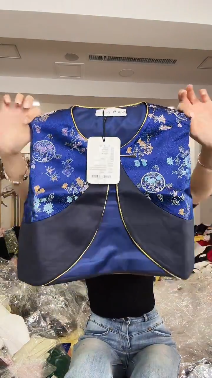   L码        105-115斤马甲