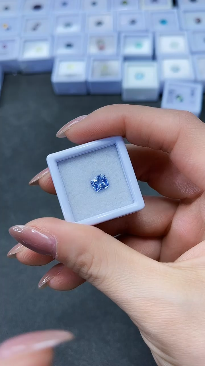 蓝宝石裸石未镶嵌无烧