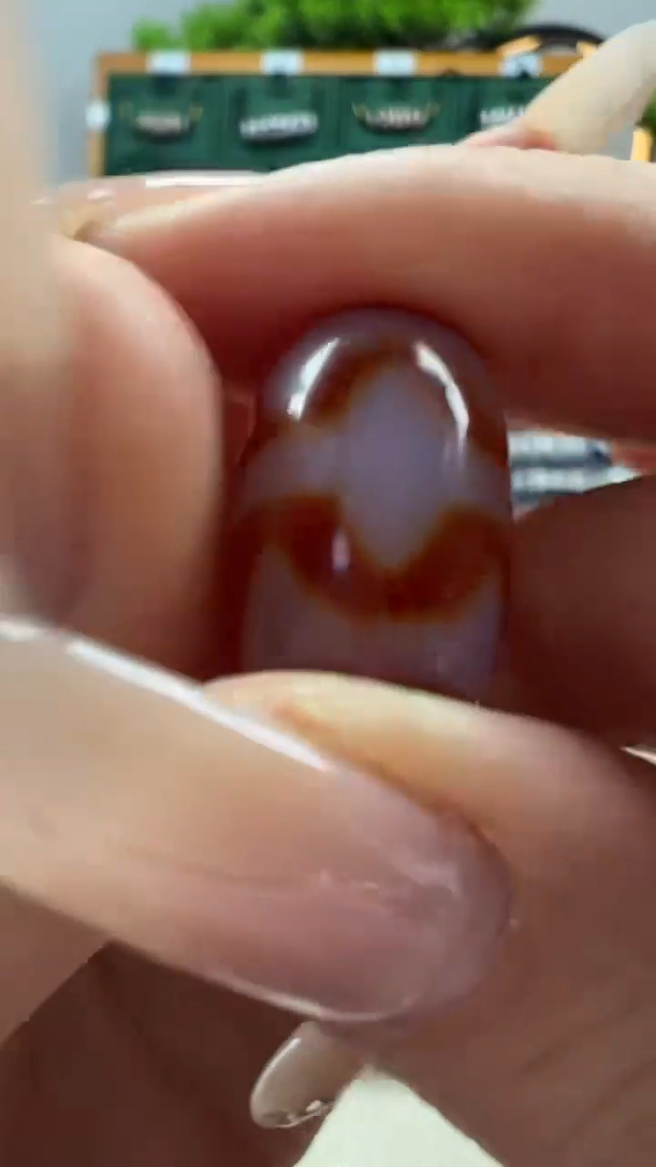 玛瑙/玉髓（覆膜）颈饰未镶嵌8微瑕随机发货