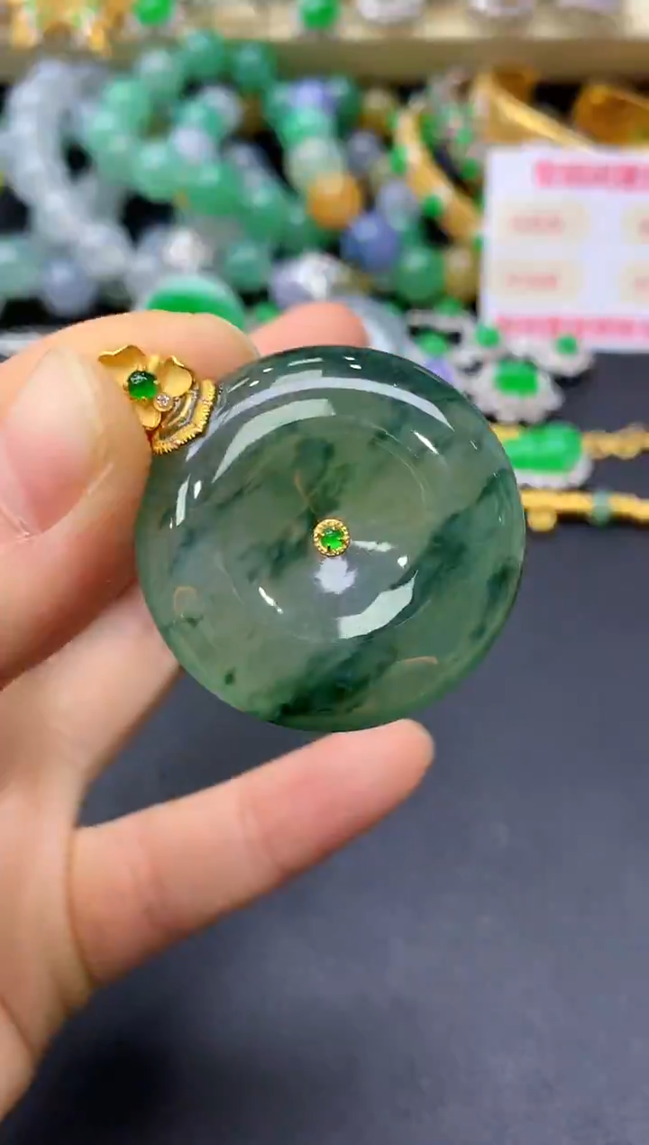 颈饰18K金镶嵌翡翠250-中国好珍宝