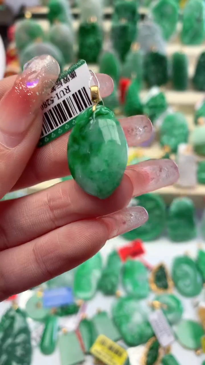 【闪购商品】翡翠颈饰18K金镶嵌挂件