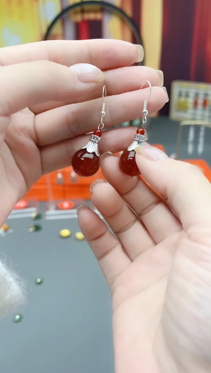 未镶嵌耳钉玛瑙/玉髓A1