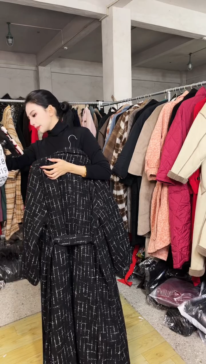 812闪购外套外披马甲打底裤子