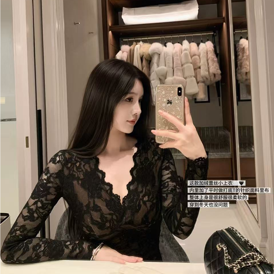 石榴Beauty 辣妹感v领蕾丝秋冬内里加绒保暖独特显瘦上衣