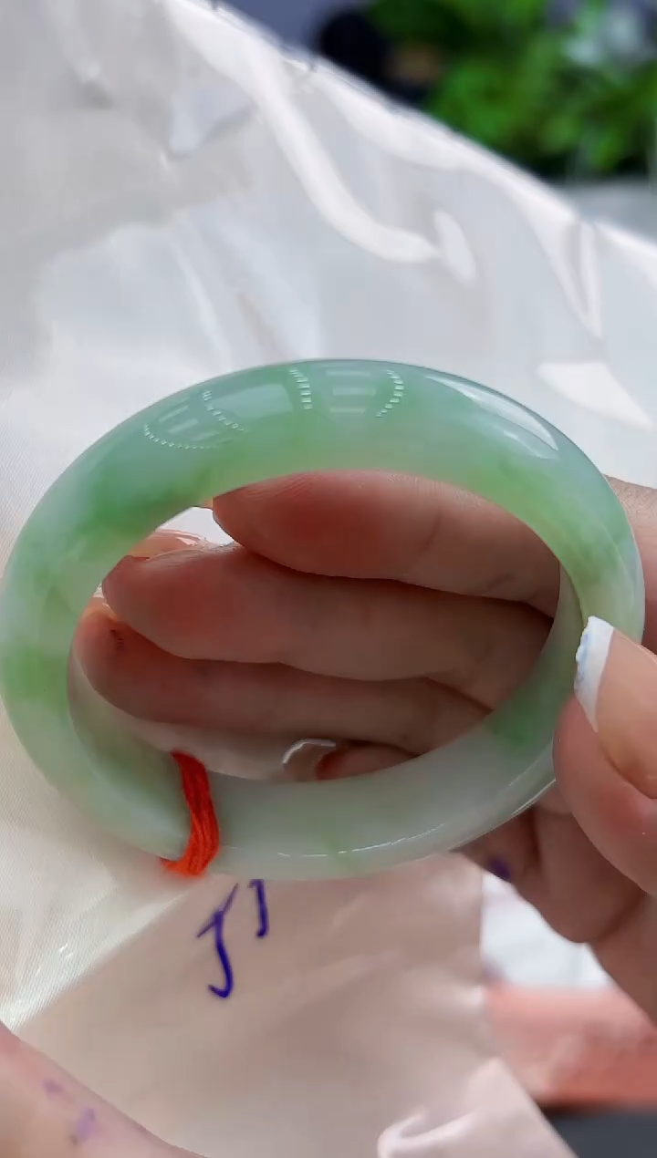 【闪购商品】翡翠手镯未镶嵌翡翠手镯