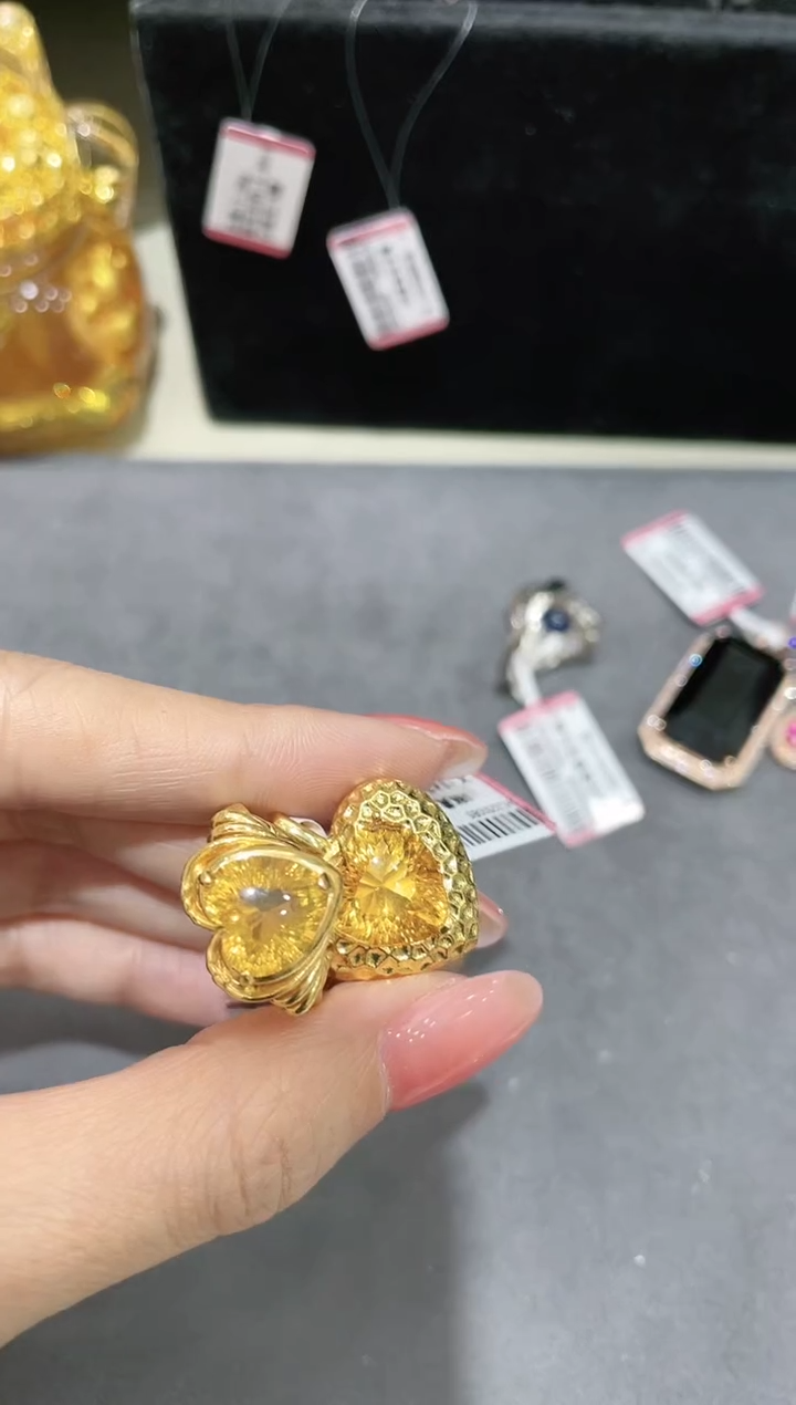 【闪购商品】黄晶套装18K金镶嵌·