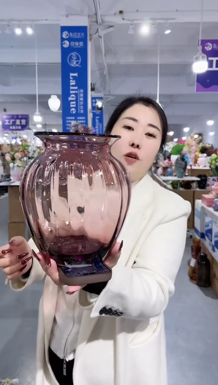 【闪购商品】玻璃唐总花瓶厂微瑕-rfsa