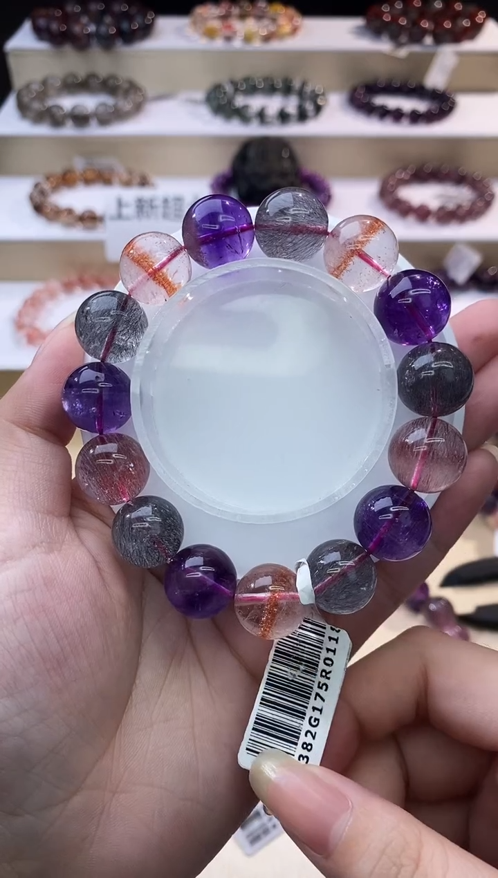 【闪购商品】水晶手链未镶嵌黑加仑超七14m+