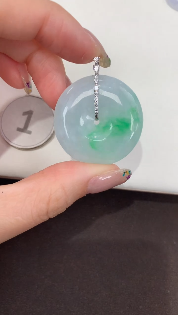 颈饰18K金镶嵌翡翠天然缅甸A货翡翠