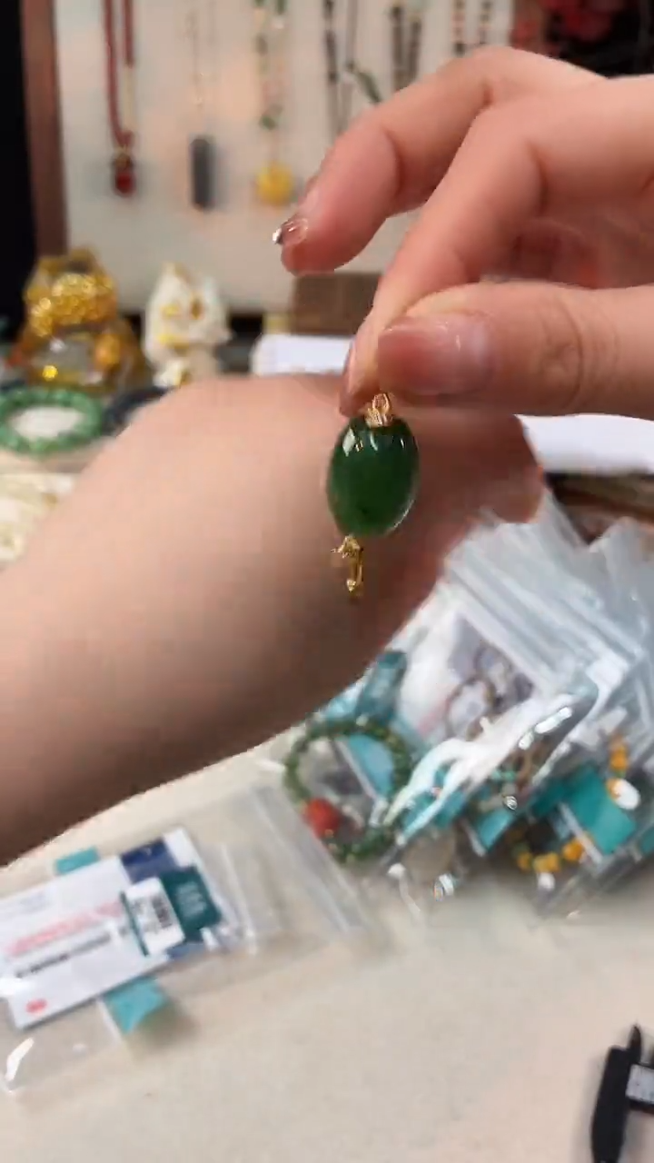 未镶嵌和田玉手饰@@B921D018882