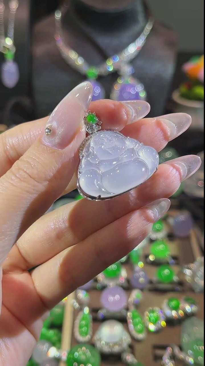 【闪购商品】翡翠颈饰18K金镶嵌吊坠