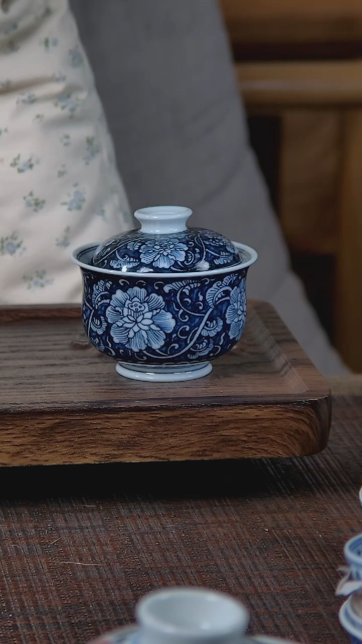【闪购商品】折葵非器手工手绘蓝底万花盖碗