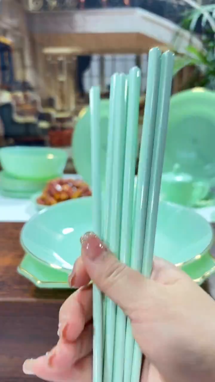 【闪购商品】....  玉瓷筷子10双福利价格   