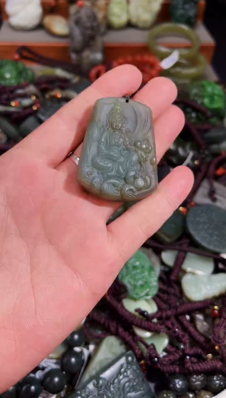 和田玉未镶嵌颈饰拍一发一