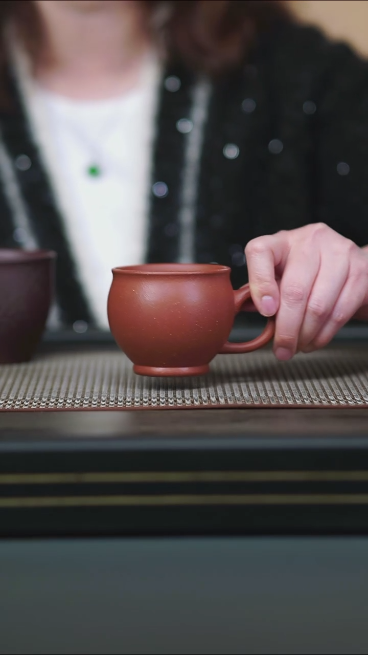 茶壶紫砂红降坡把手杯150cc
