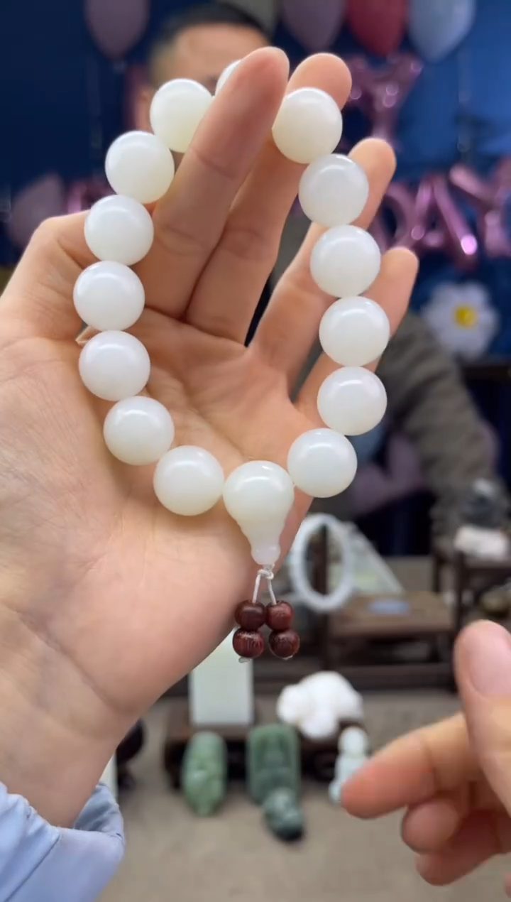 【闪购商品】和田玉颈饰未镶嵌1