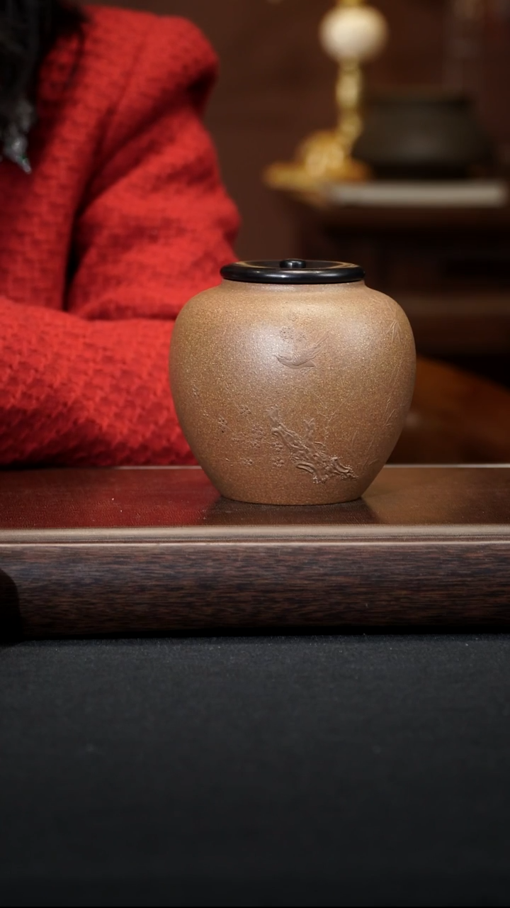 紫砂茶叶罐本色堆绘醒茶仓