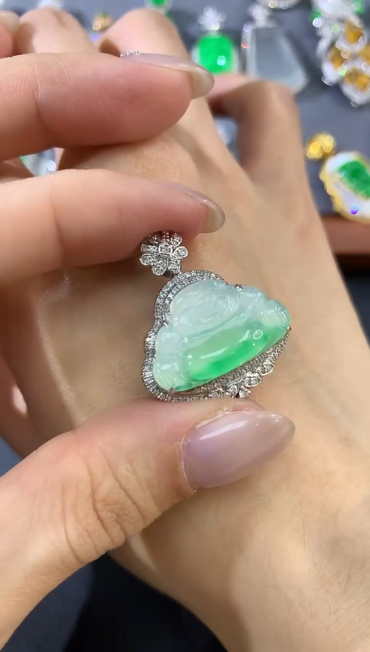 吊坠(不含链)18K金镶嵌翡翠b45