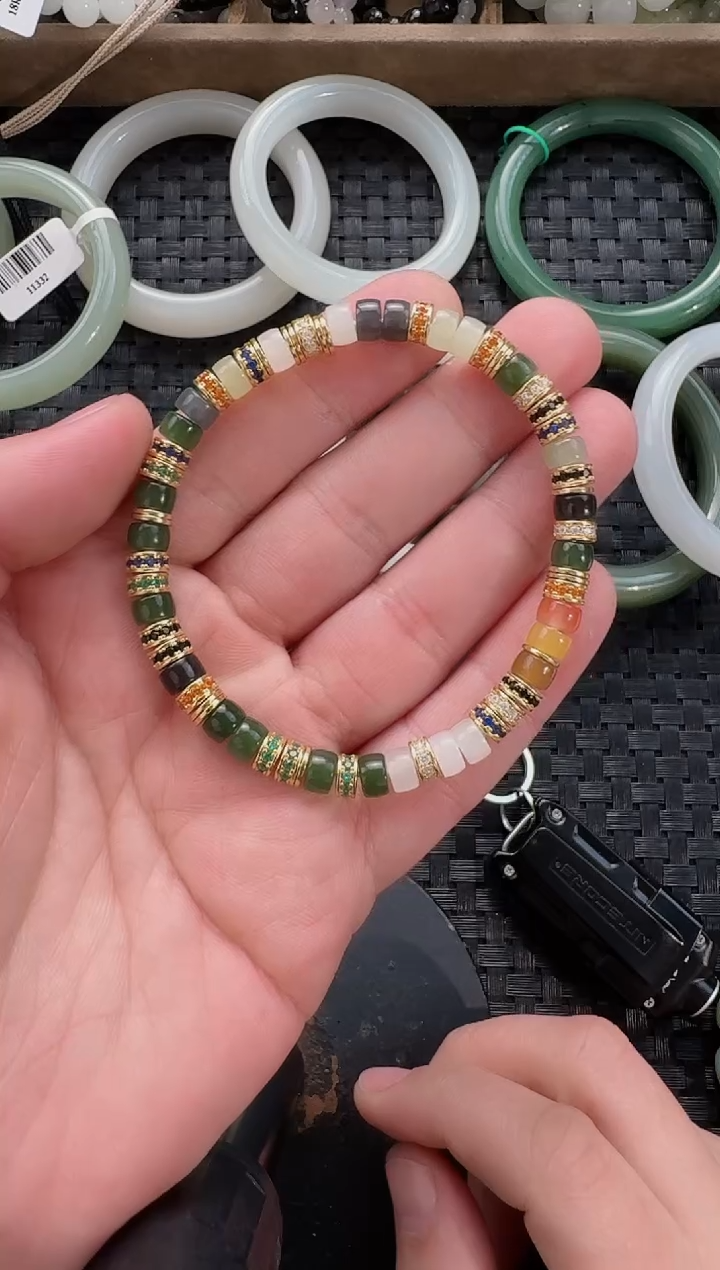 颈饰未镶嵌和田玉药片直切