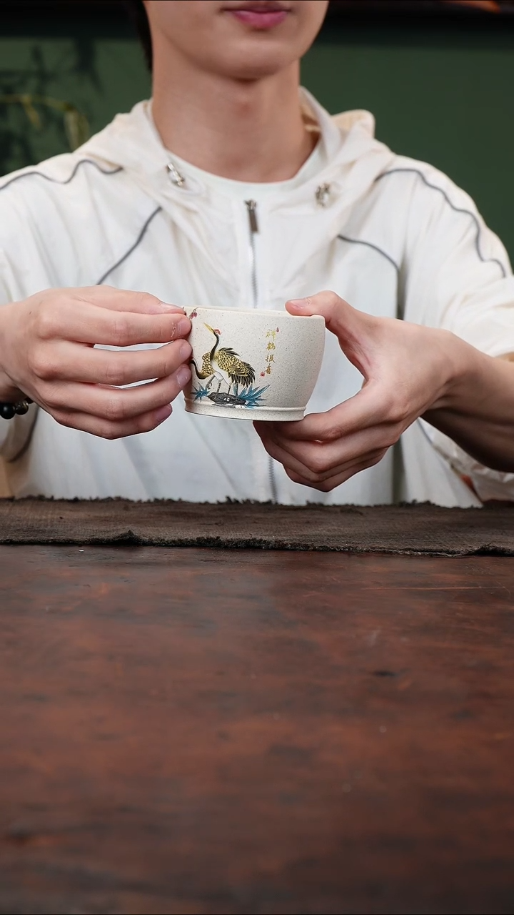 茶杯紫砂宽堂紫砂-瑞鹤报春