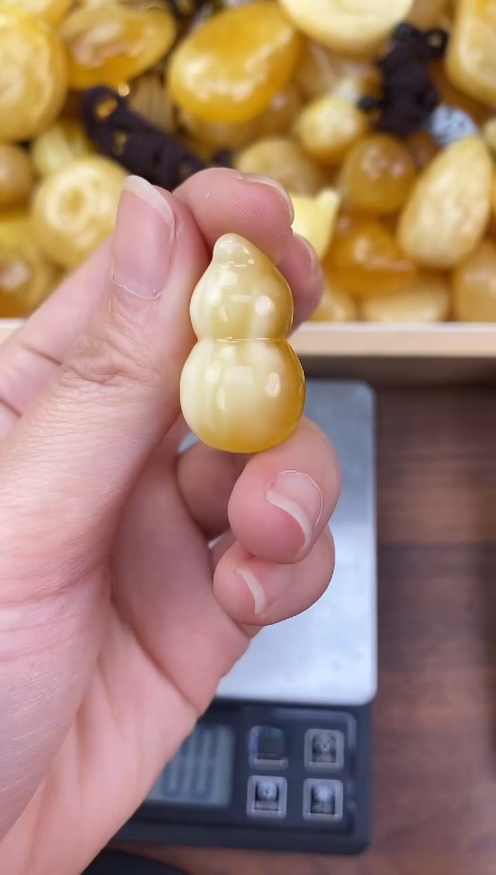 裸石琥珀未镶嵌天然蜜蜡琥珀