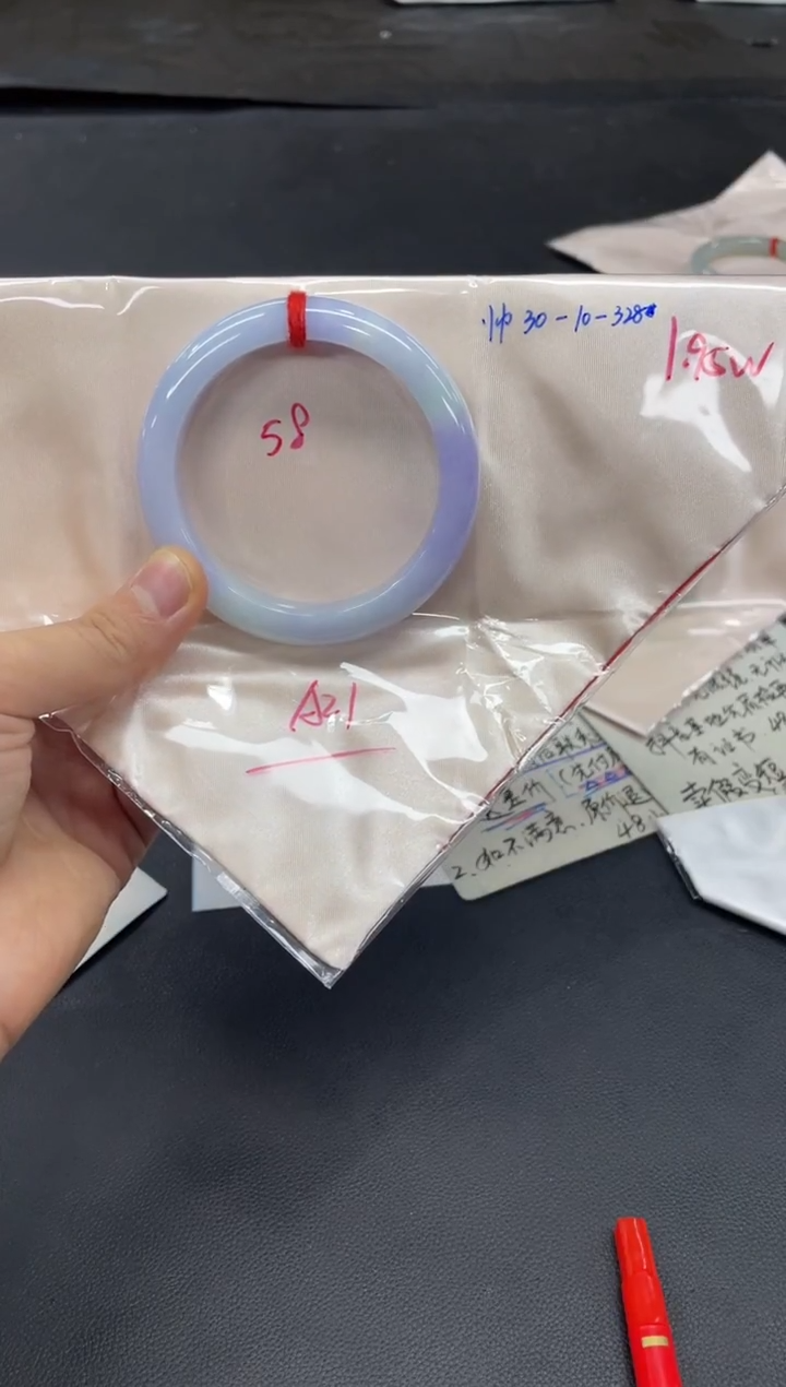 未镶嵌手镯翡翠翡翠手镯