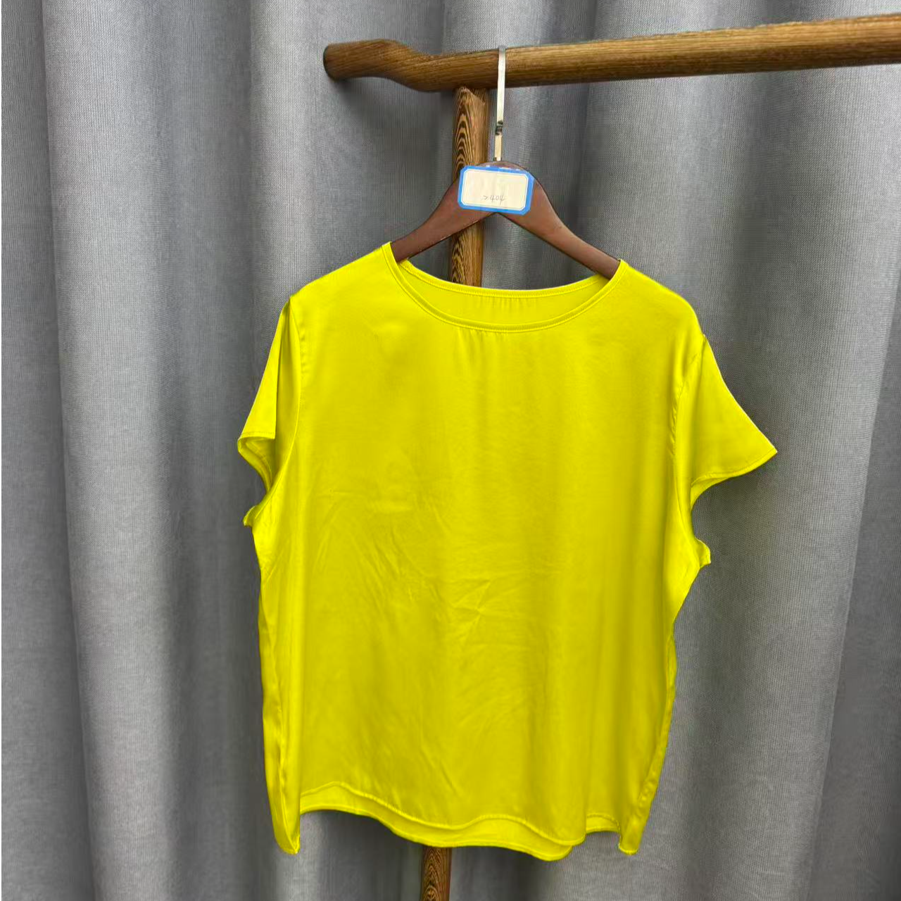 秋季新款休闲时尚圆领桑蚕丝短袖上衣女Z404