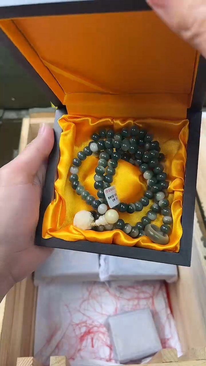 七小福直播间闪购精选手串一串
