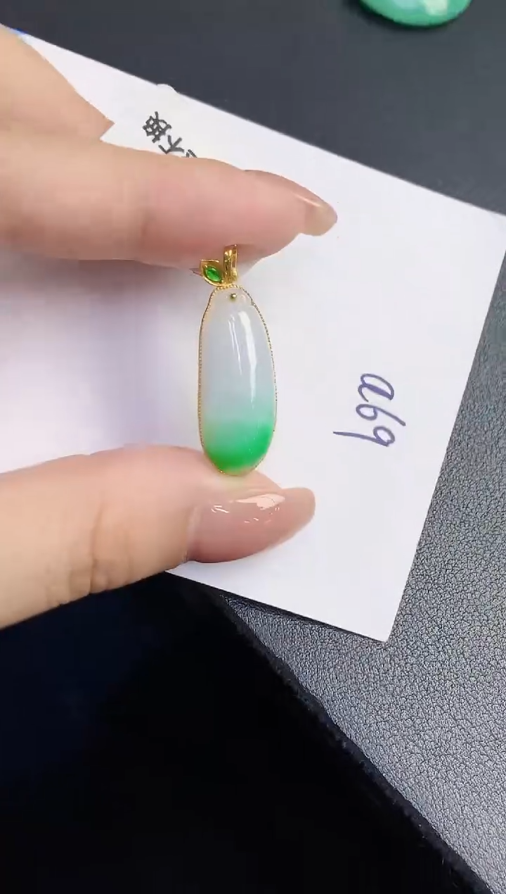 【闪购商品】翡翠颈饰18K金镶嵌00000000000