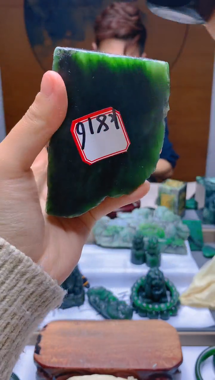 和田玉（碧玉）未镶嵌珠宝半成品816