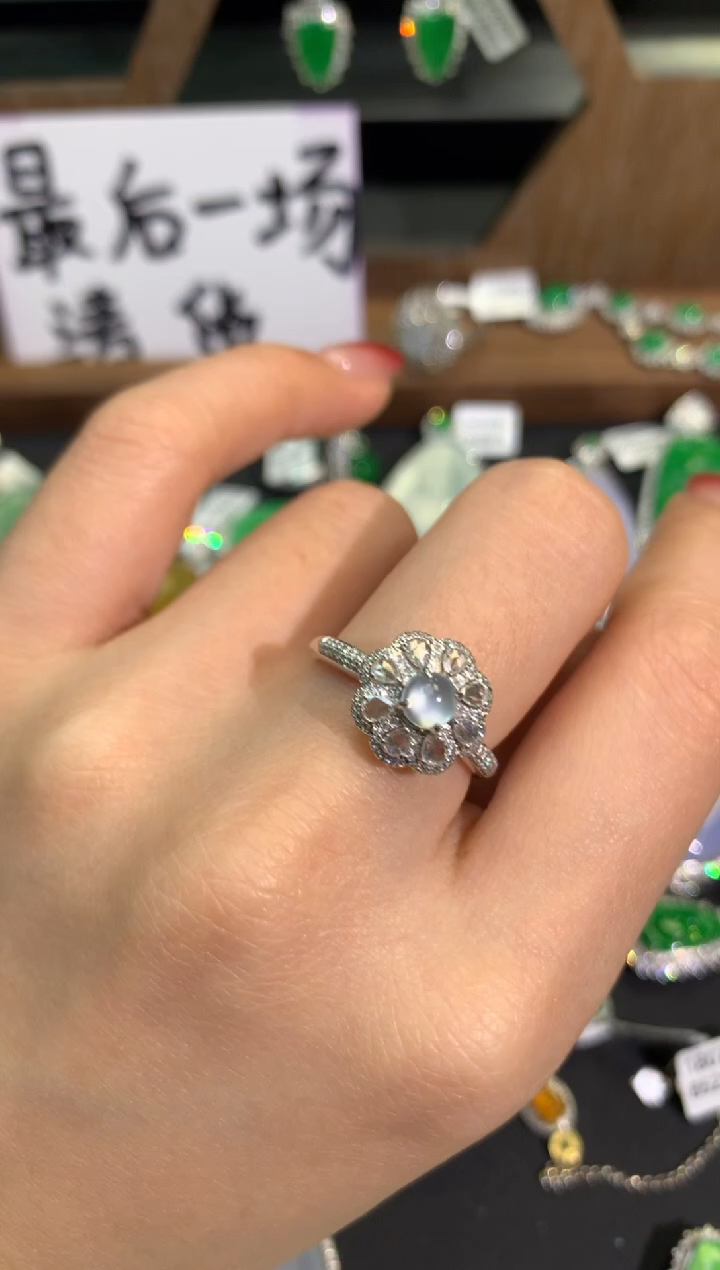 【闪购商品】翡翠吊坠(不含链)18K金镶嵌戒指