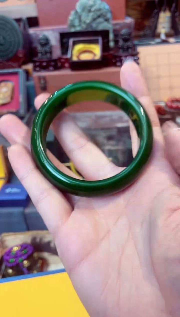 【闪购商品】和田玉（碧玉）手镯未镶嵌              