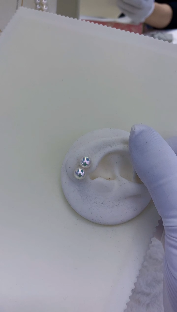 18K金镶嵌饰品海水珍珠7-7.5素钉定制