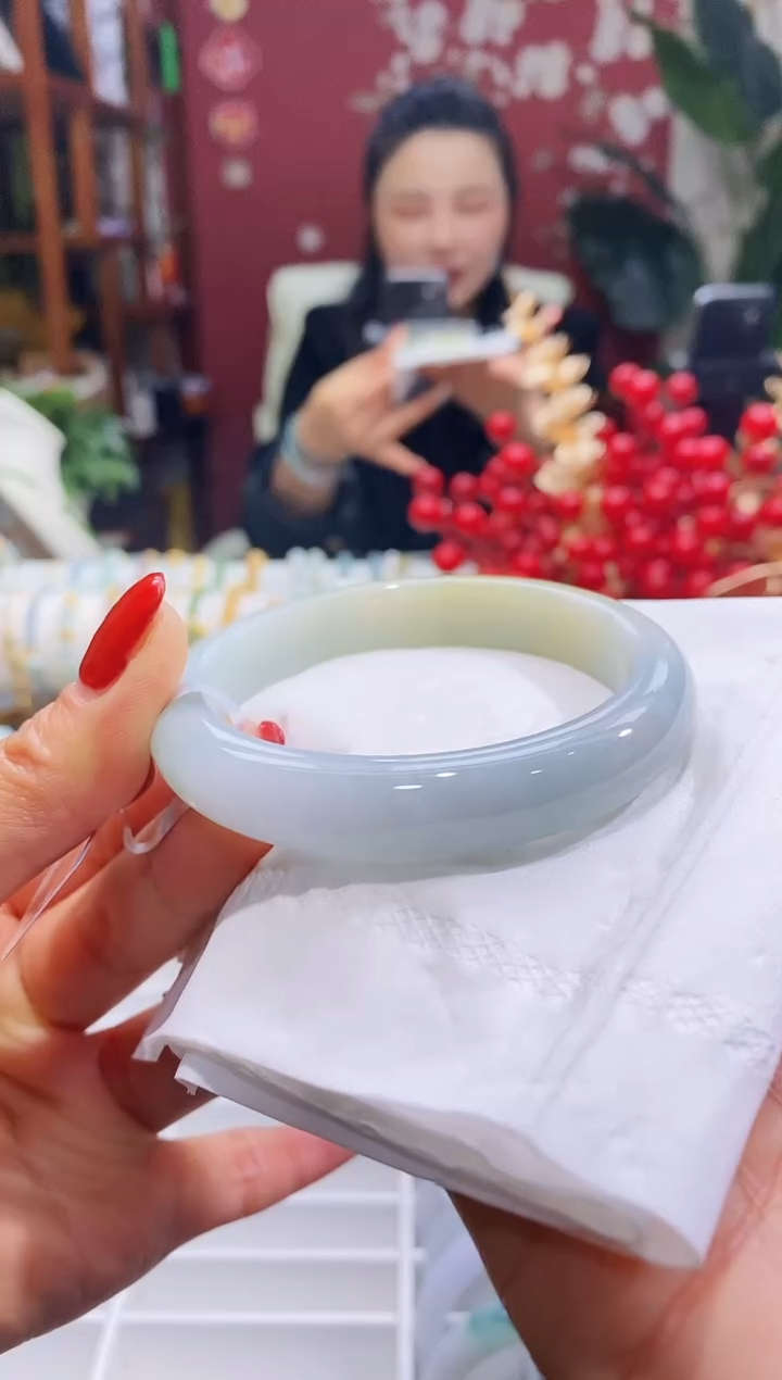 【闪购商品】翡翠手镯未镶嵌113圈口5657/11.4*8.0