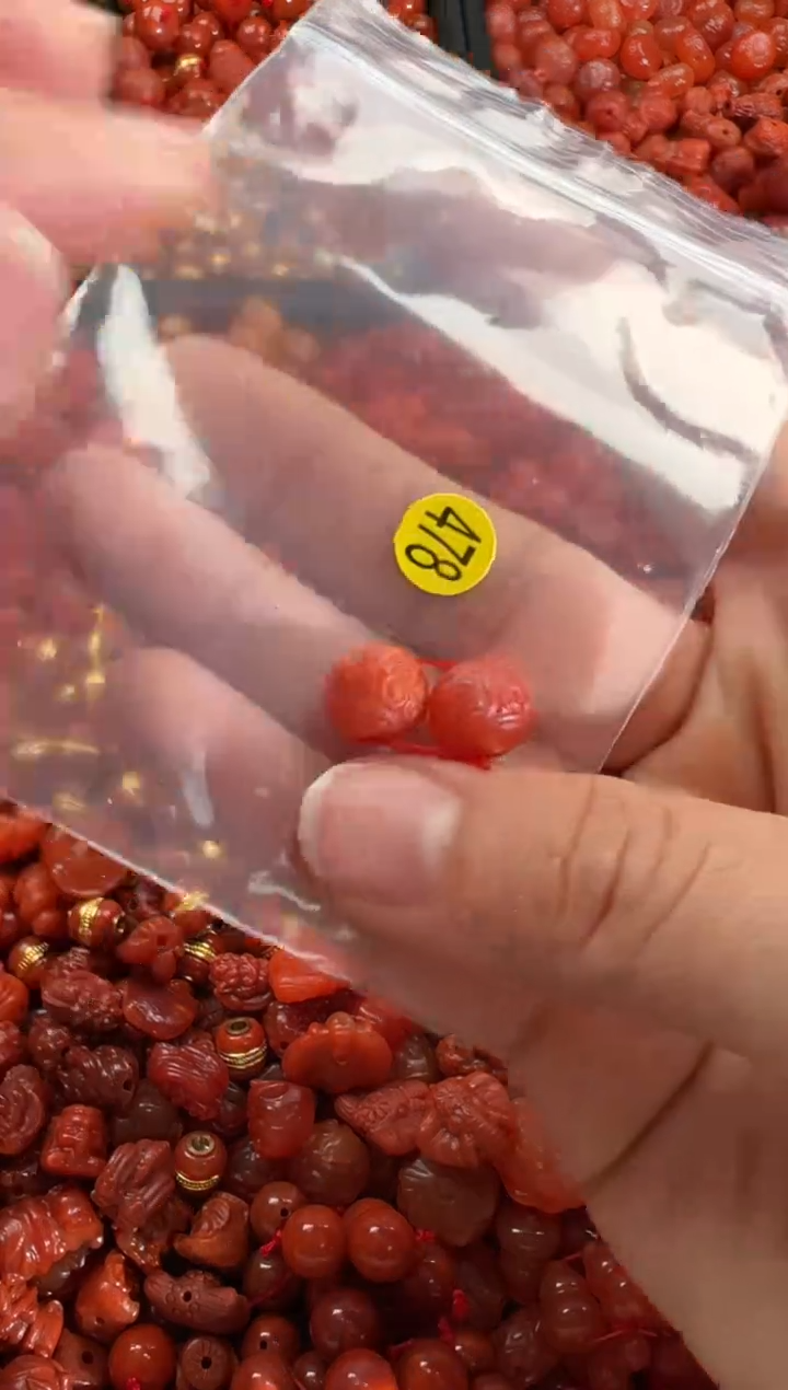 【闪购商品】南红玛瑙颈饰未镶嵌1